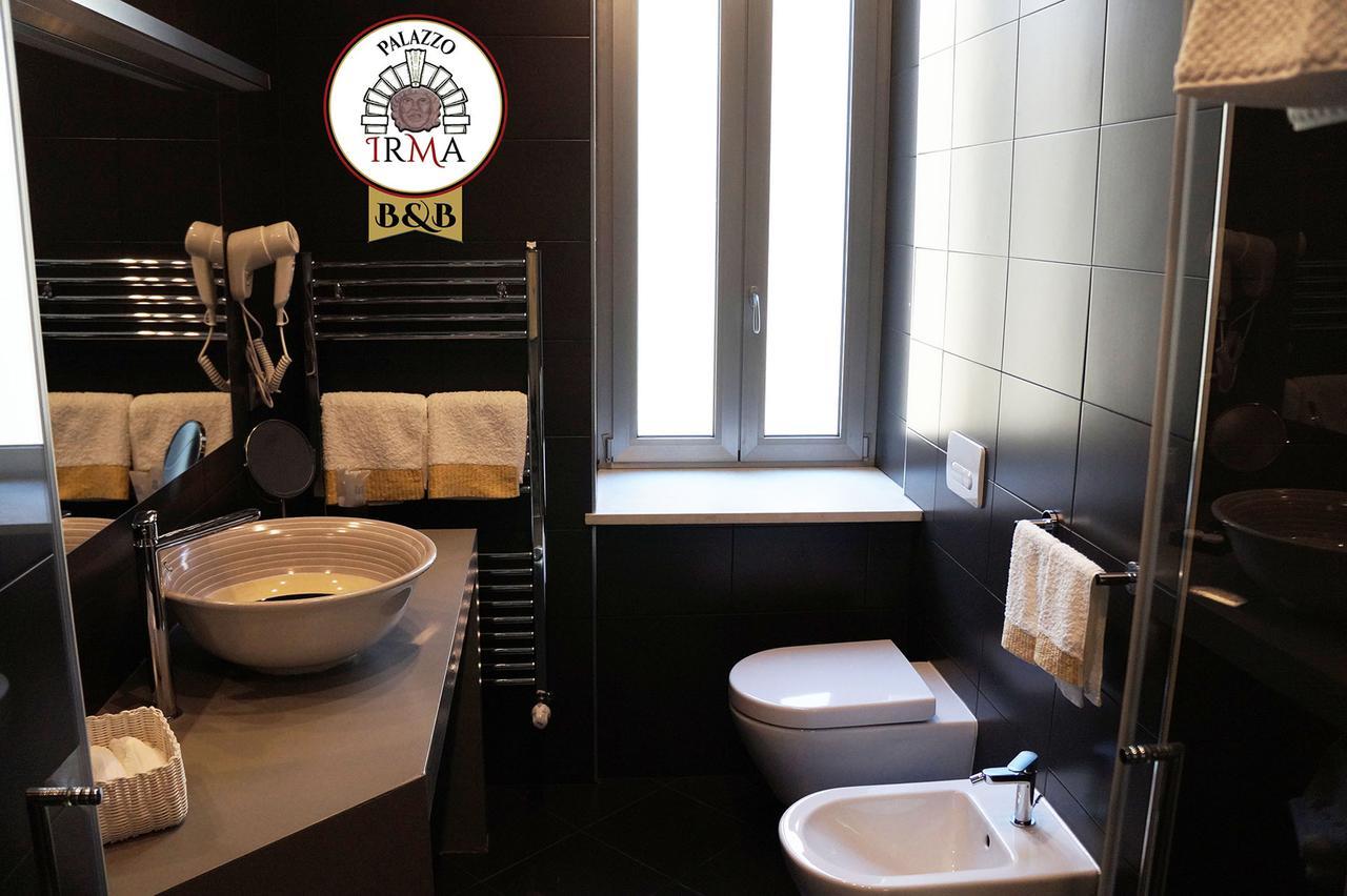 Palazzo Irma - Hotel - B&B Luxury วีโบ วาเลนเซีย ภายนอก รูปภาพ