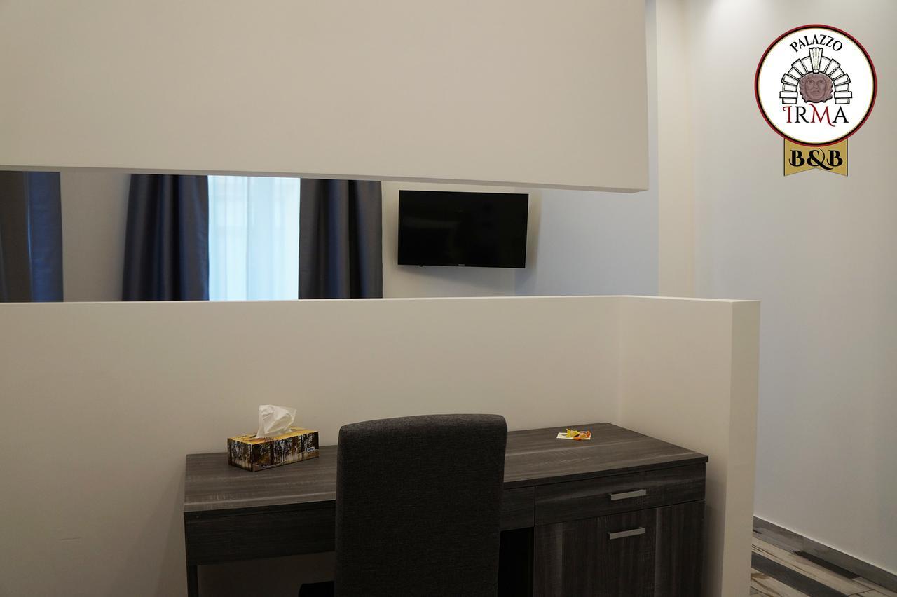 Palazzo Irma - Hotel - B&B Luxury วีโบ วาเลนเซีย ภายนอก รูปภาพ