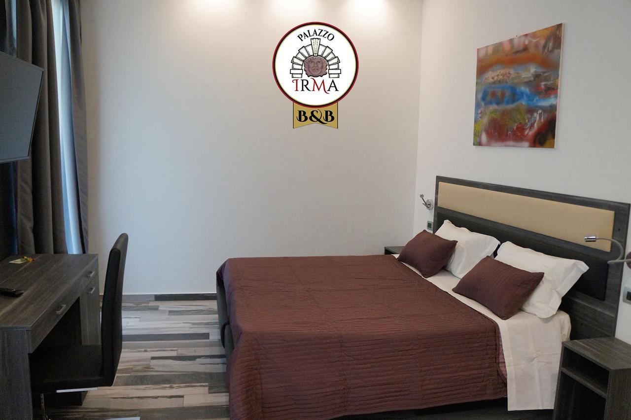 Palazzo Irma - Hotel - B&B Luxury วีโบ วาเลนเซีย ภายนอก รูปภาพ