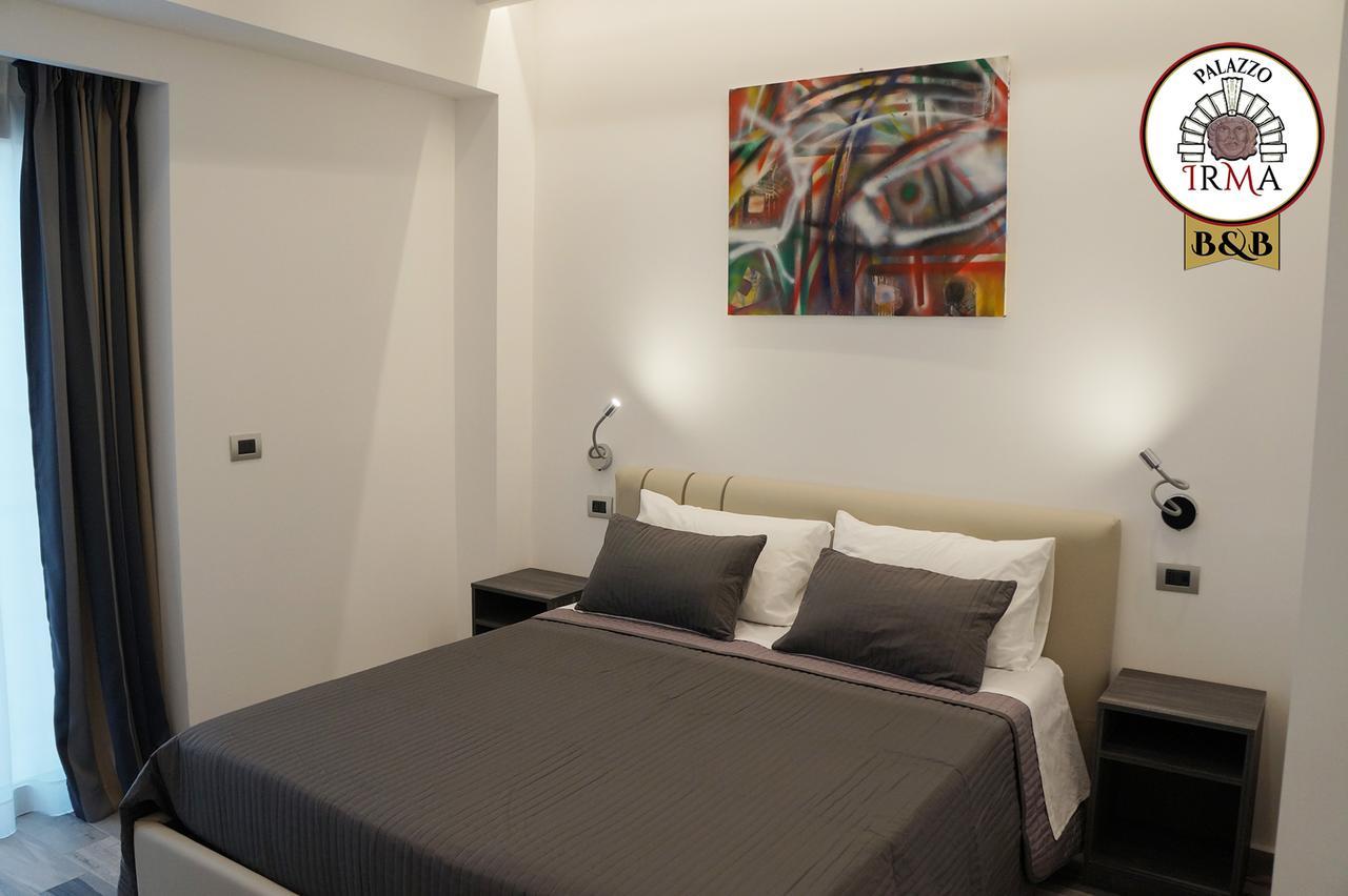Palazzo Irma - Hotel - B&B Luxury วีโบ วาเลนเซีย ภายนอก รูปภาพ