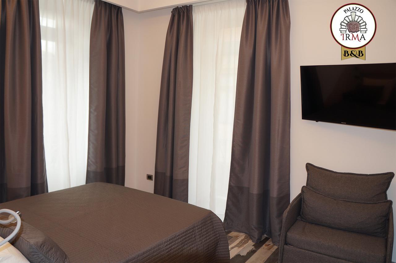 Palazzo Irma - Hotel - B&B Luxury วีโบ วาเลนเซีย ภายนอก รูปภาพ