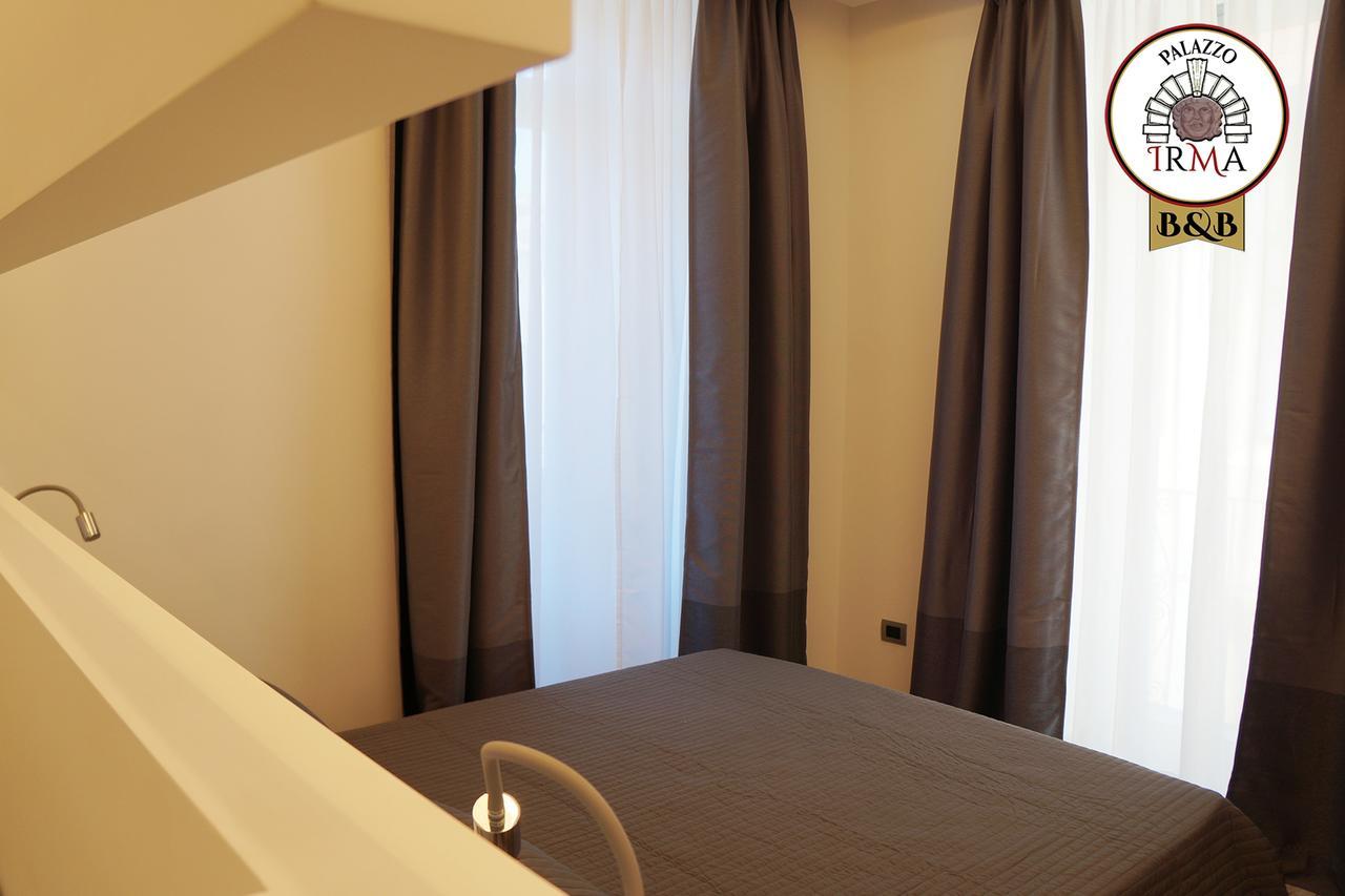 Palazzo Irma - Hotel - B&B Luxury วีโบ วาเลนเซีย ภายนอก รูปภาพ
