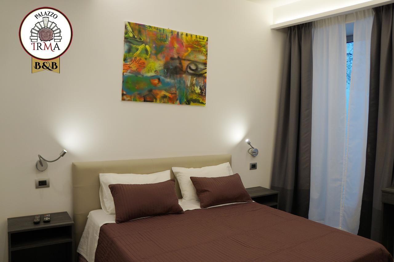 Palazzo Irma - Hotel - B&B Luxury วีโบ วาเลนเซีย ภายนอก รูปภาพ