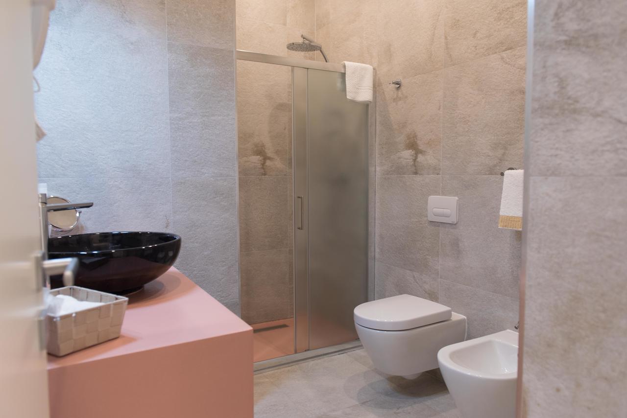 Palazzo Irma - Hotel - B&B Luxury วีโบ วาเลนเซีย ภายนอก รูปภาพ
