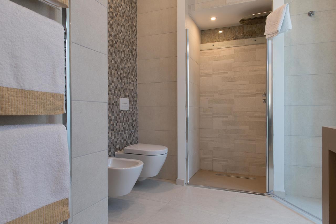 Palazzo Irma - Hotel - B&B Luxury วีโบ วาเลนเซีย ภายนอก รูปภาพ